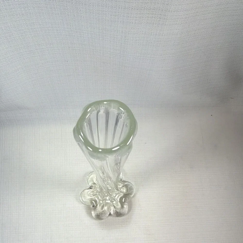 Unmarked elegant vintage
